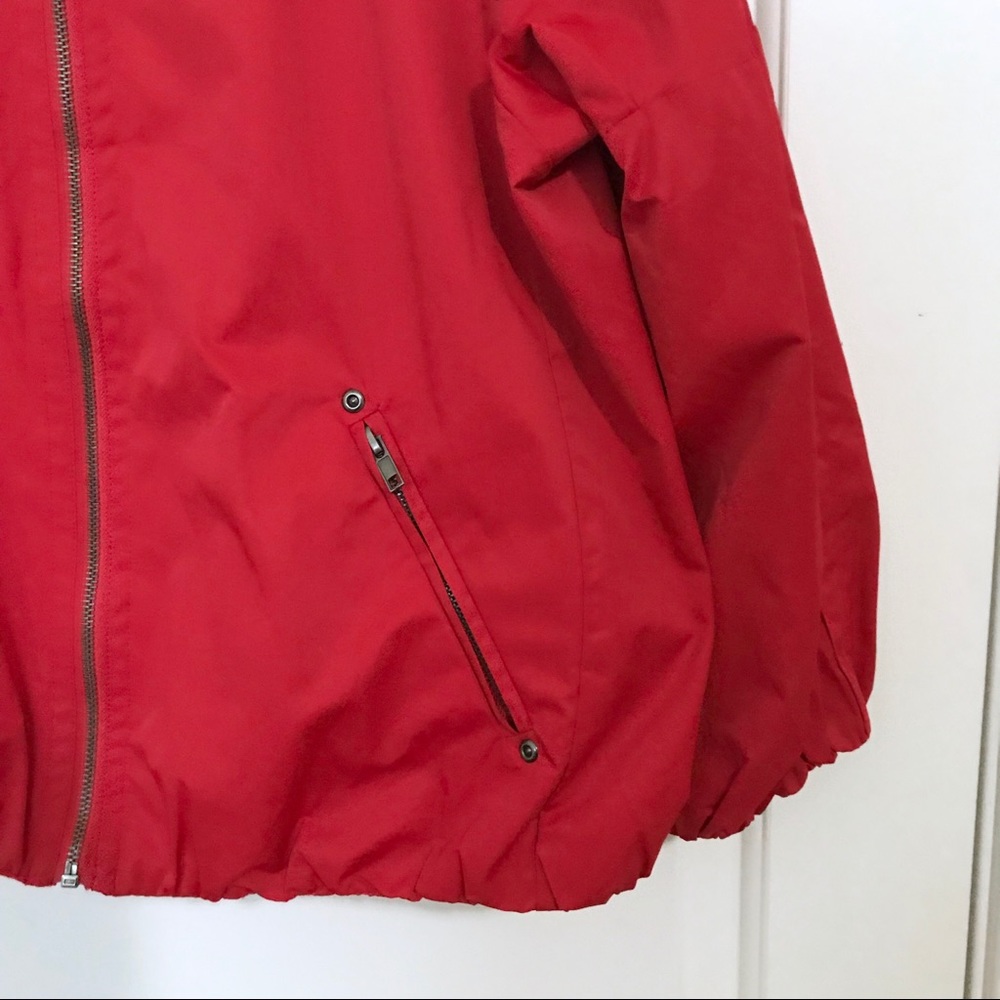 Red Jacket - Picture 3 of 5